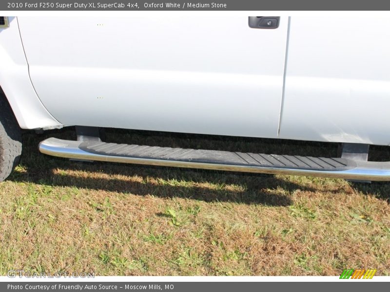 Oxford White / Medium Stone 2010 Ford F250 Super Duty XL SuperCab 4x4