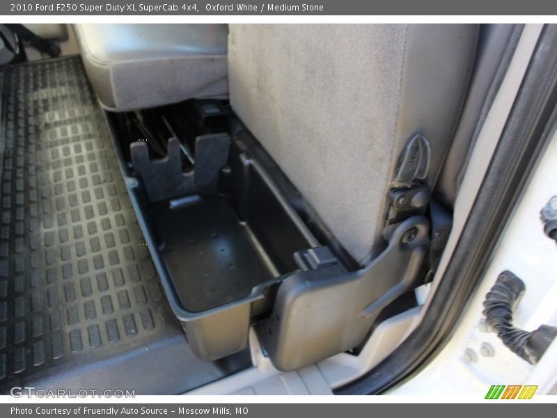 Oxford White / Medium Stone 2010 Ford F250 Super Duty XL SuperCab 4x4