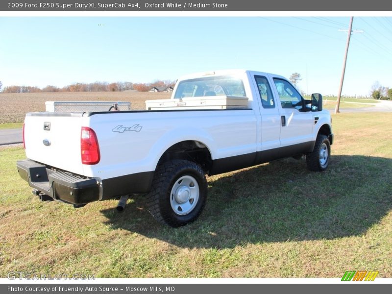 Oxford White / Medium Stone 2009 Ford F250 Super Duty XL SuperCab 4x4