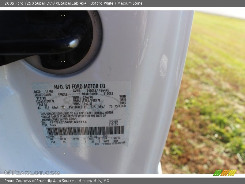 Oxford White / Medium Stone 2009 Ford F250 Super Duty XL SuperCab 4x4