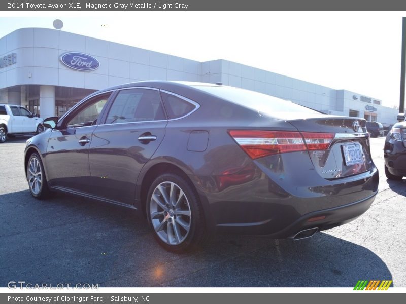 Magnetic Gray Metallic / Light Gray 2014 Toyota Avalon XLE