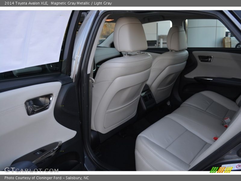 Magnetic Gray Metallic / Light Gray 2014 Toyota Avalon XLE