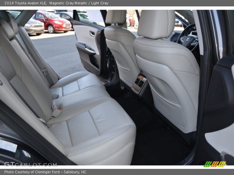 Magnetic Gray Metallic / Light Gray 2014 Toyota Avalon XLE