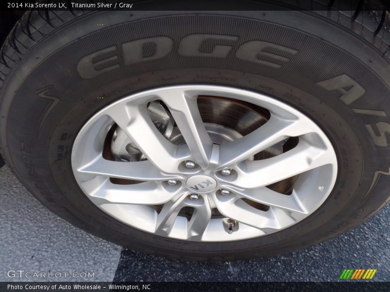 Titanium Silver / Gray 2014 Kia Sorento LX