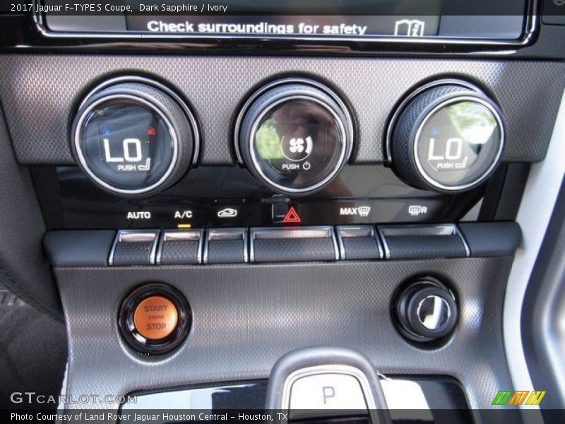 Controls of 2017 F-TYPE S Coupe