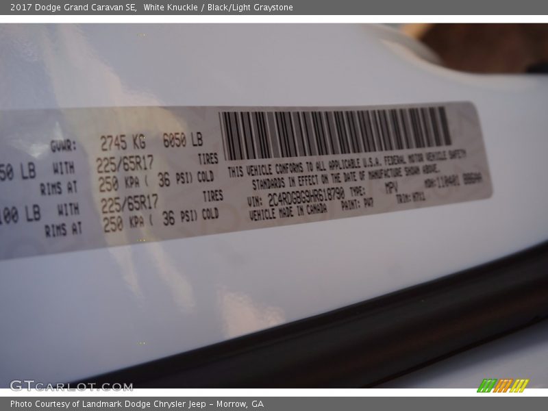 White Knuckle / Black/Light Graystone 2017 Dodge Grand Caravan SE