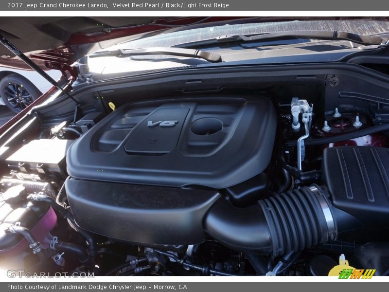 Velvet Red Pearl / Black/Light Frost Beige 2017 Jeep Grand Cherokee Laredo