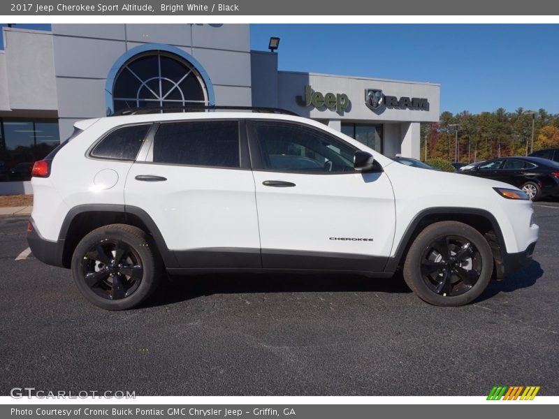 Bright White / Black 2017 Jeep Cherokee Sport Altitude