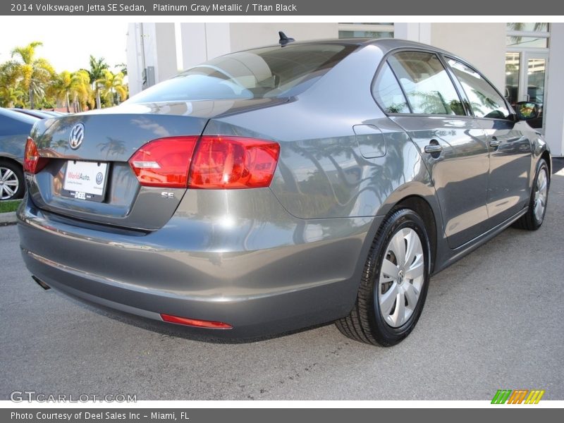 Platinum Gray Metallic / Titan Black 2014 Volkswagen Jetta SE Sedan