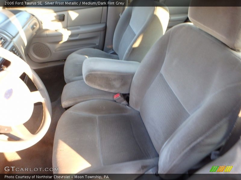 Silver Frost Metallic / Medium/Dark Flint Grey 2006 Ford Taurus SE