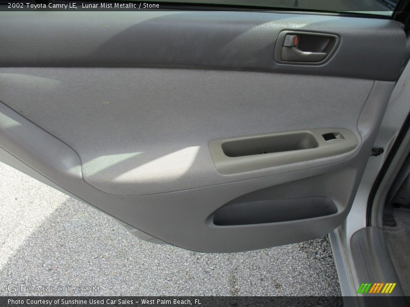 Lunar Mist Metallic / Stone 2002 Toyota Camry LE
