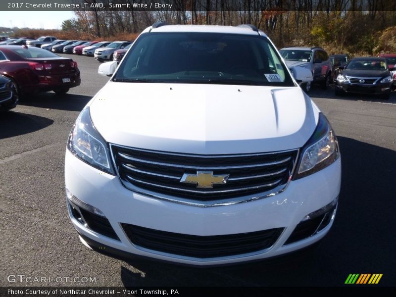 Summit White / Ebony 2017 Chevrolet Traverse LT AWD