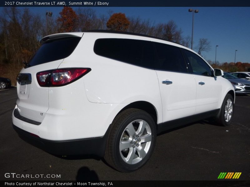 Summit White / Ebony 2017 Chevrolet Traverse LT AWD