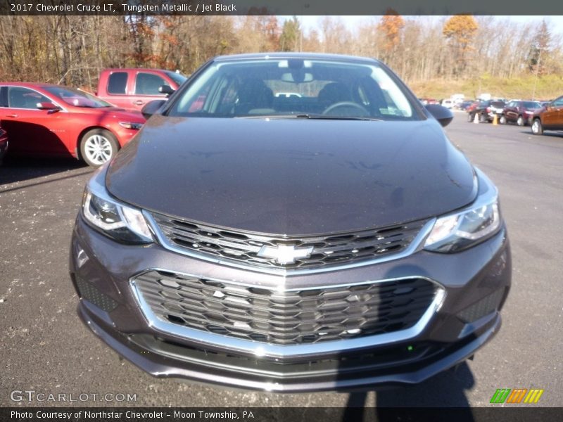 Tungsten Metallic / Jet Black 2017 Chevrolet Cruze LT