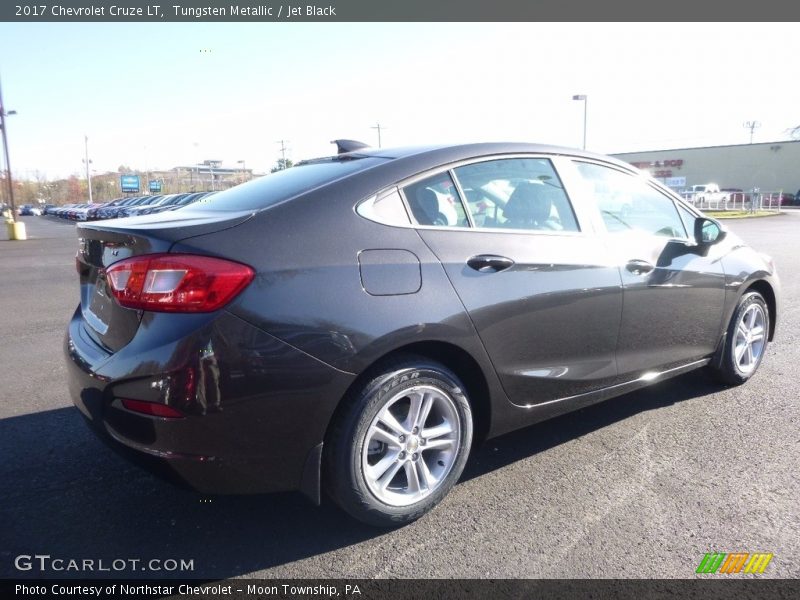 Tungsten Metallic / Jet Black 2017 Chevrolet Cruze LT