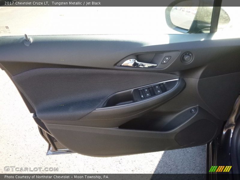 Tungsten Metallic / Jet Black 2017 Chevrolet Cruze LT