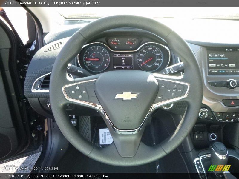 Tungsten Metallic / Jet Black 2017 Chevrolet Cruze LT