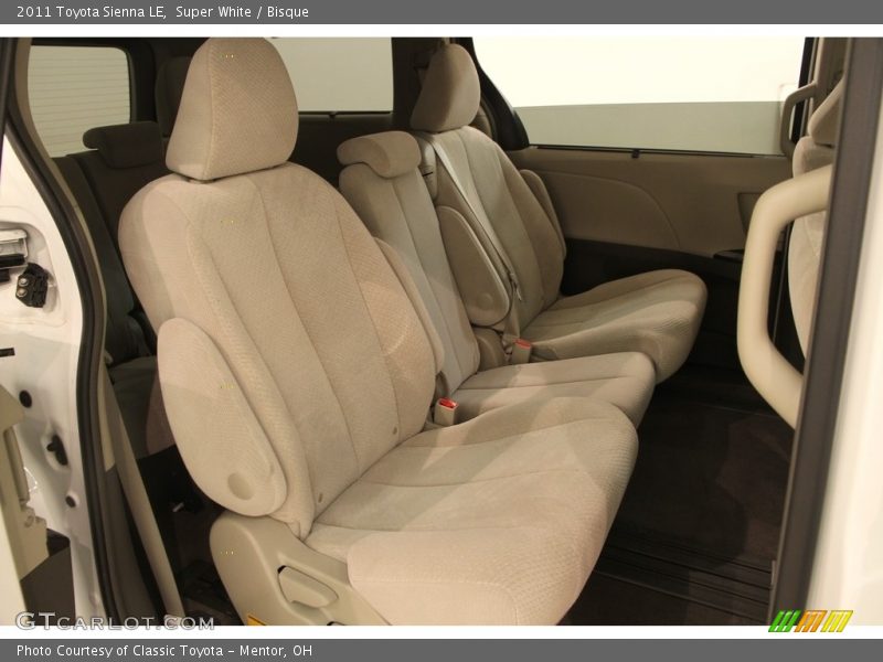 Super White / Bisque 2011 Toyota Sienna LE