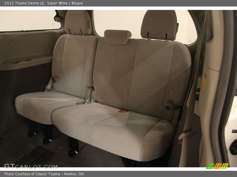 Super White / Bisque 2011 Toyota Sienna LE