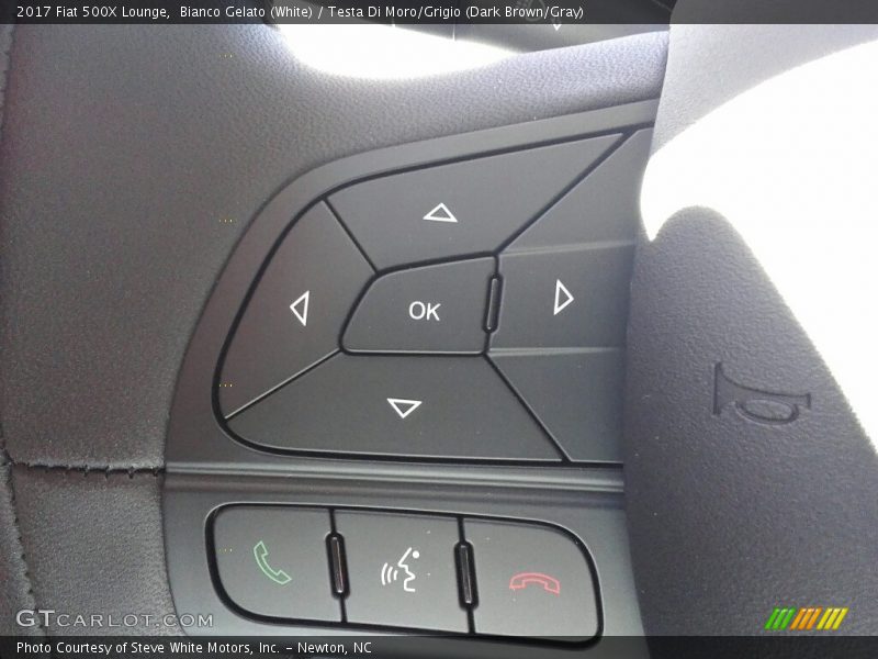 Bianco Gelato (White) / Testa Di Moro/Grigio (Dark Brown/Gray) 2017 Fiat 500X Lounge