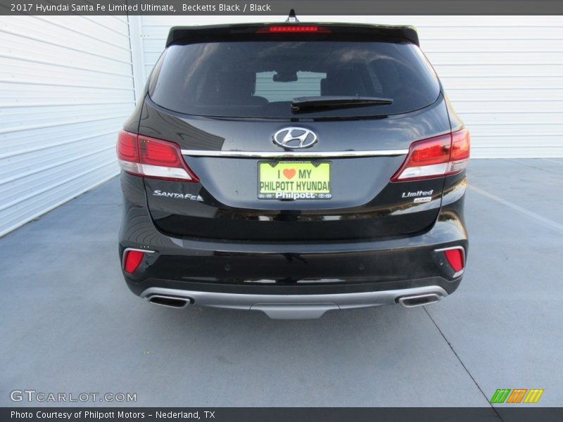 Becketts Black / Black 2017 Hyundai Santa Fe Limited Ultimate