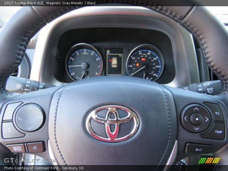 Magnetic Gray Metallic / Black 2017 Toyota RAV4 XLE