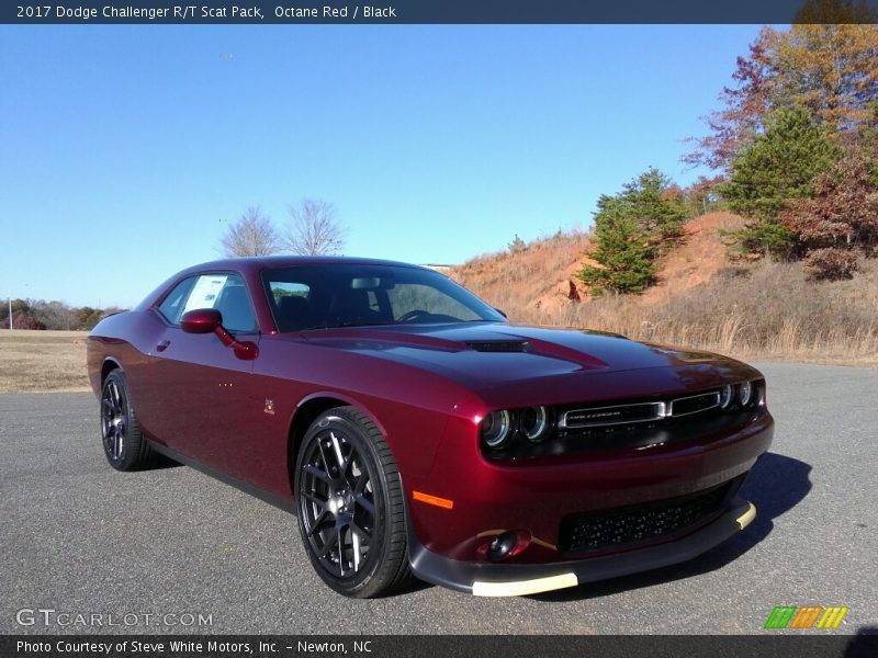 Front 3/4 View of 2017 Challenger R/T Scat Pack