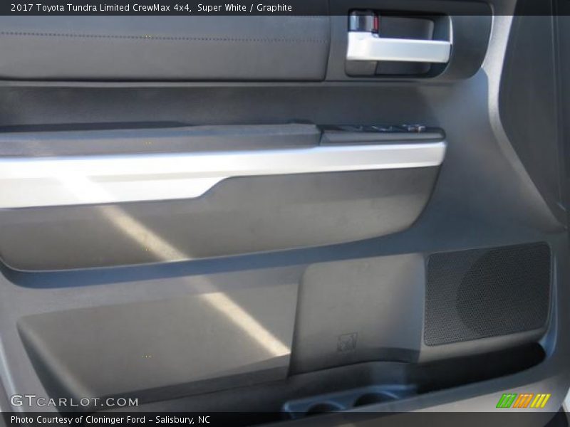 Super White / Graphite 2017 Toyota Tundra Limited CrewMax 4x4