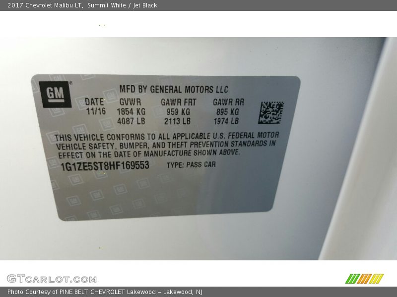 Summit White / Jet Black 2017 Chevrolet Malibu LT