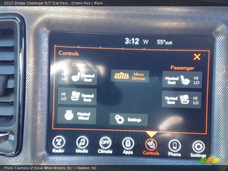 Controls of 2017 Challenger R/T Scat Pack