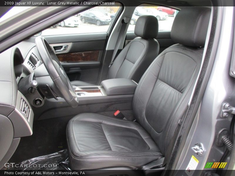 Lunar Grey Metallic / Charcoal/Charcoal 2009 Jaguar XF Luxury
