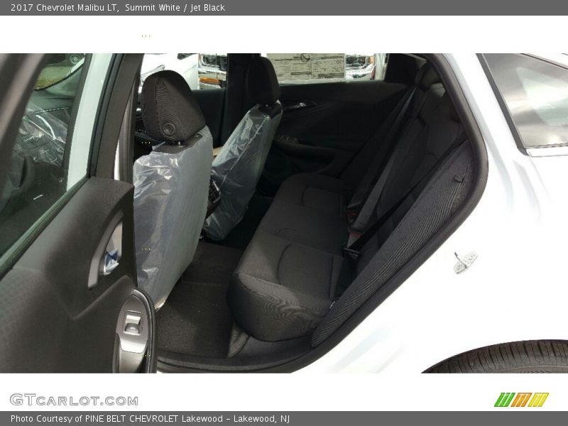 Summit White / Jet Black 2017 Chevrolet Malibu LT