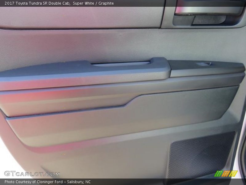 Super White / Graphite 2017 Toyota Tundra SR Double Cab