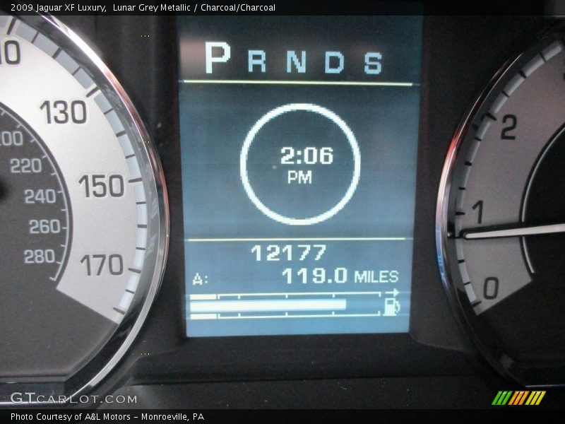 Lunar Grey Metallic / Charcoal/Charcoal 2009 Jaguar XF Luxury