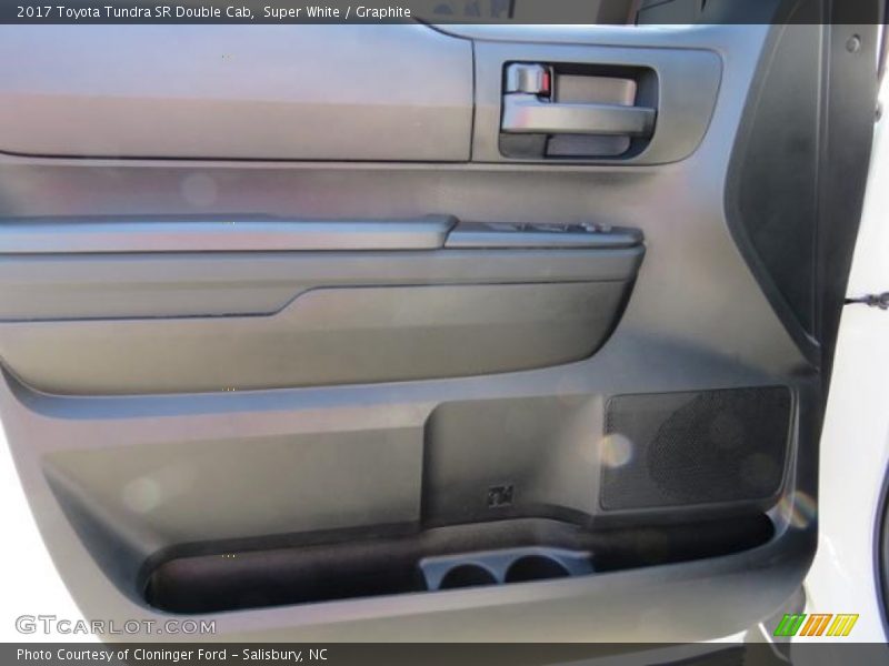Super White / Graphite 2017 Toyota Tundra SR Double Cab