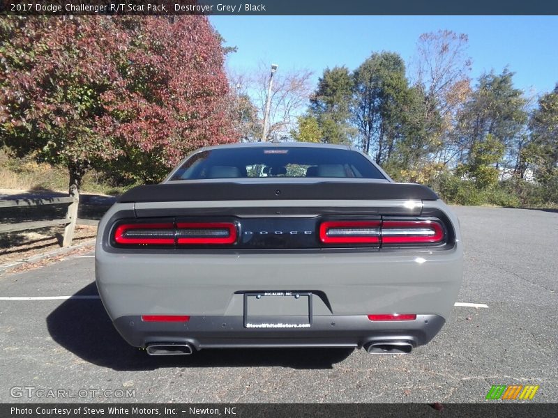 Exhaust of 2017 Challenger R/T Scat Pack
