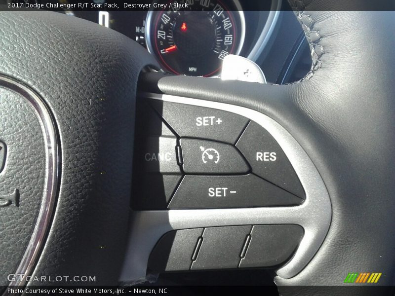 Controls of 2017 Challenger R/T Scat Pack