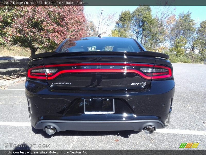 Exhaust of 2017 Charger SRT Hellcat