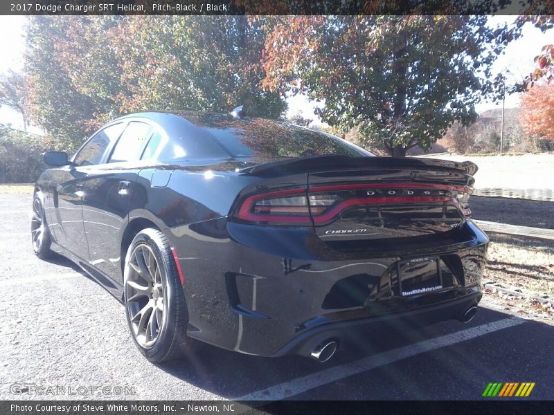 Pitch-Black / Black 2017 Dodge Charger SRT Hellcat