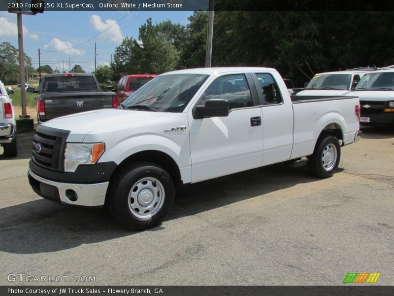 Oxford White / Medium Stone 2010 Ford F150 XL SuperCab