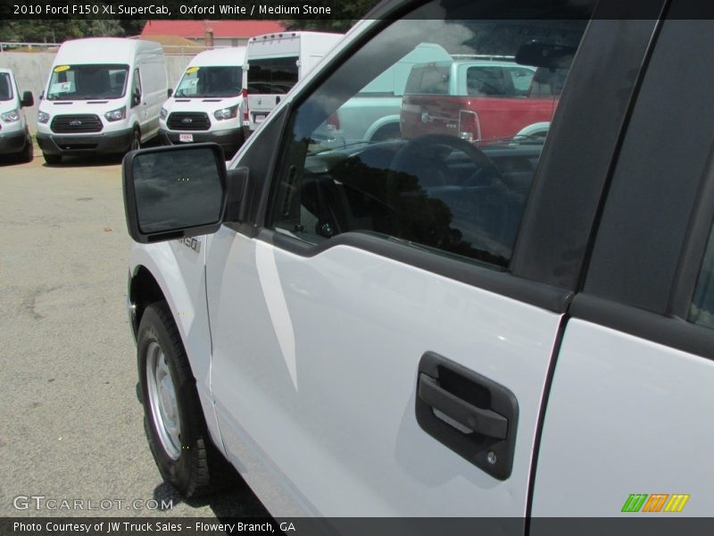 Oxford White / Medium Stone 2010 Ford F150 XL SuperCab