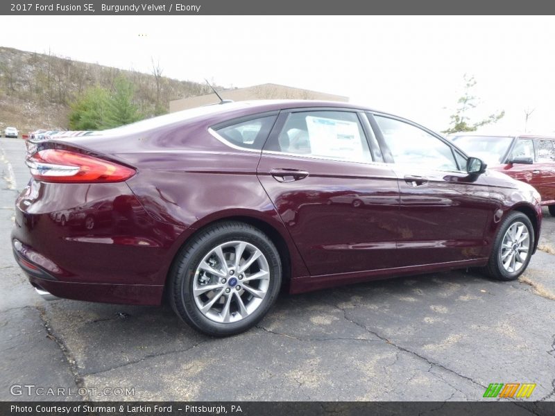 Burgundy Velvet / Ebony 2017 Ford Fusion SE