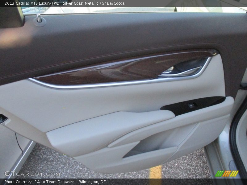 Silver Coast Metallic / Shale/Cocoa 2013 Cadillac XTS Luxury FWD