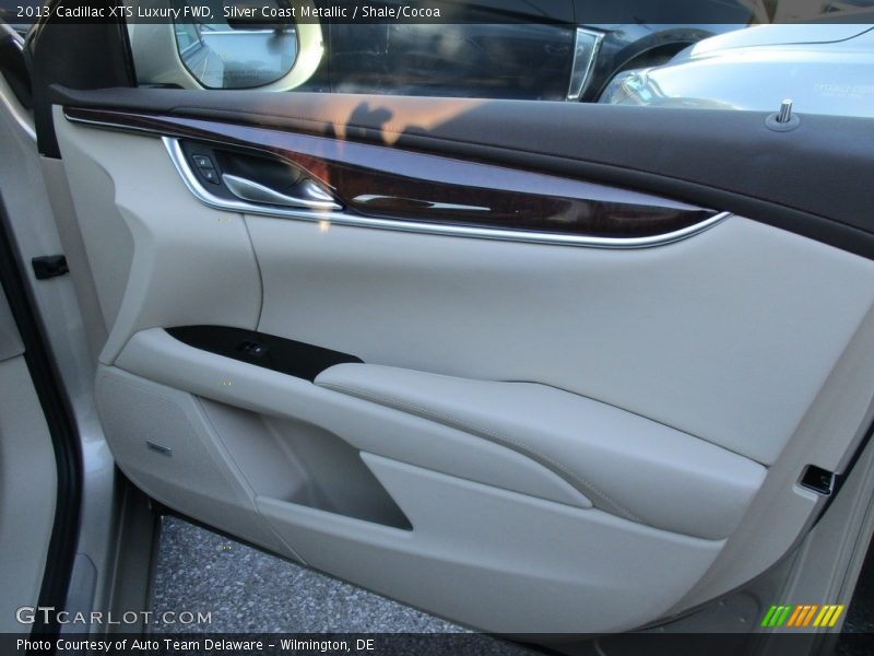 Silver Coast Metallic / Shale/Cocoa 2013 Cadillac XTS Luxury FWD