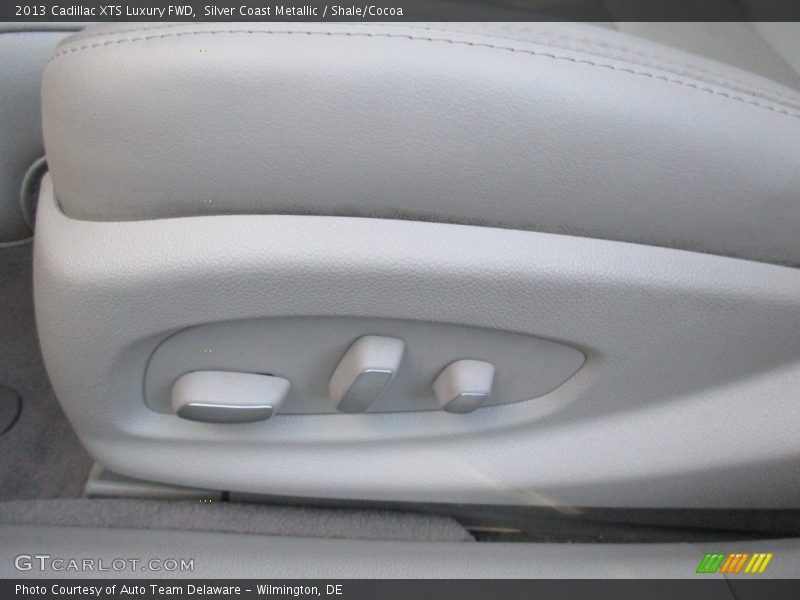 Silver Coast Metallic / Shale/Cocoa 2013 Cadillac XTS Luxury FWD