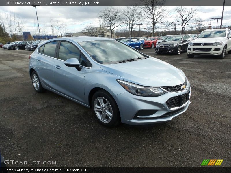 Arctic Blue Metallic / Jet Black 2017 Chevrolet Cruze LT
