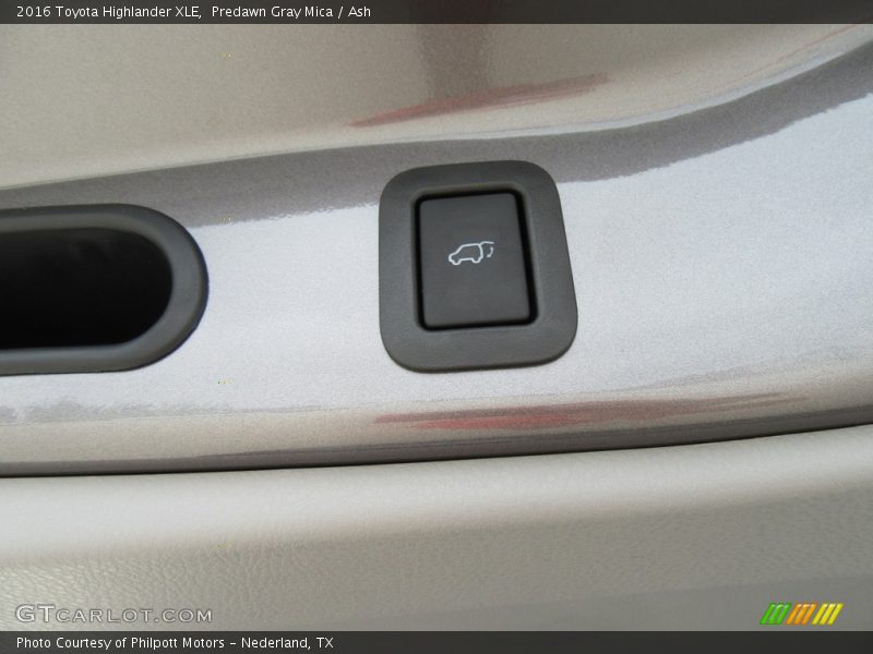 Predawn Gray Mica / Ash 2016 Toyota Highlander XLE