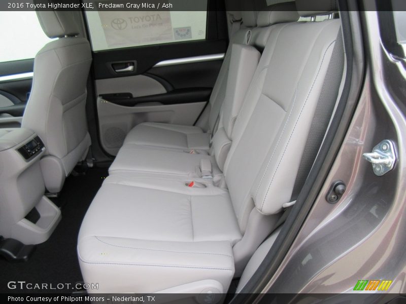 Predawn Gray Mica / Ash 2016 Toyota Highlander XLE