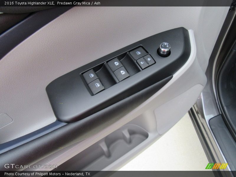 Predawn Gray Mica / Ash 2016 Toyota Highlander XLE