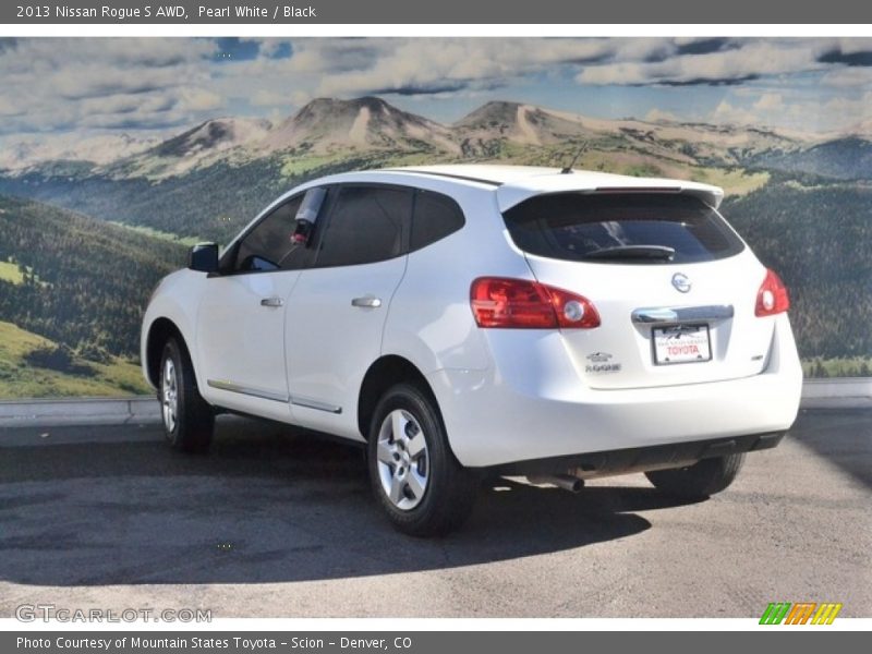 Pearl White / Black 2013 Nissan Rogue S AWD